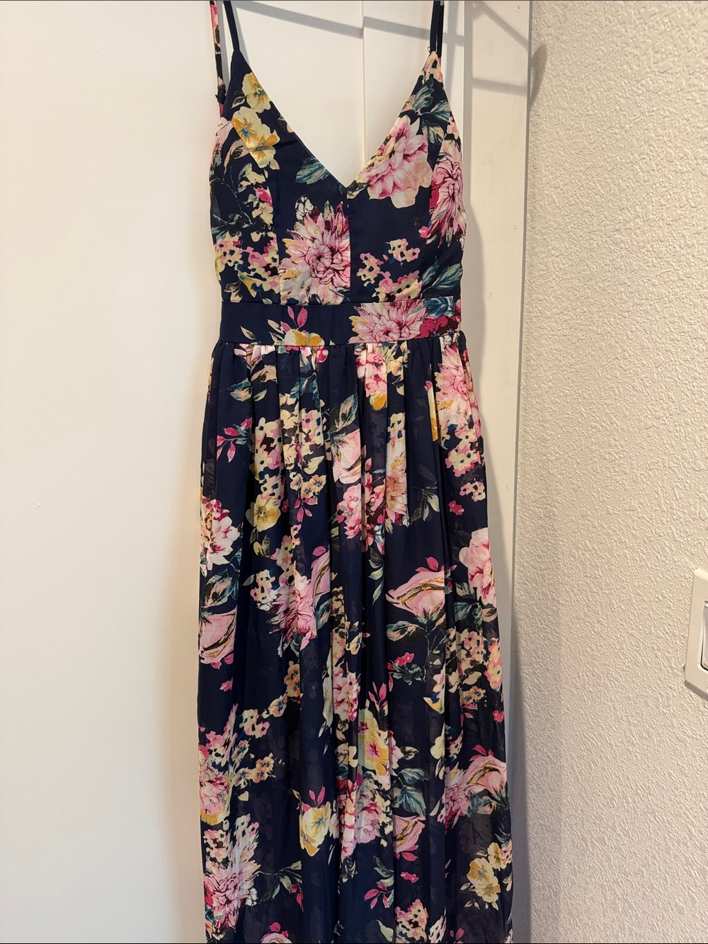 Floral V-Neck Maxi Dress